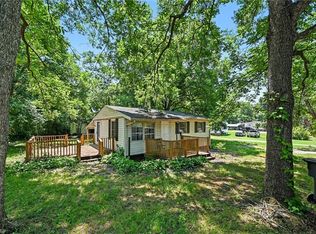 120 1st St, Haw River, NC 27258