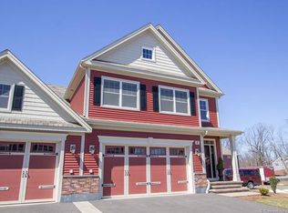 7 Harvest Ct, Newington, CT 06111