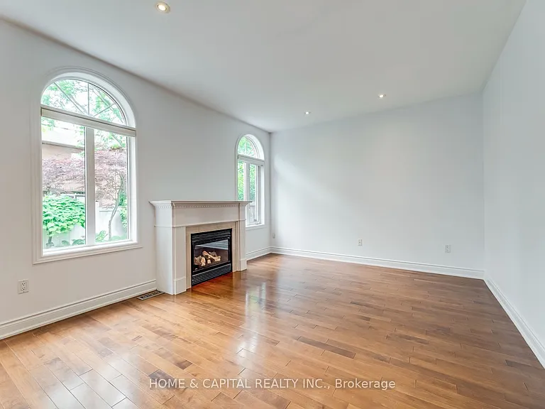 3450 Wavecrest St — Photo 17