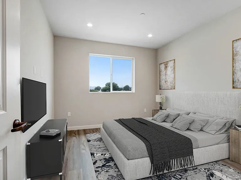 5501 Laurel Canyon Blvd — Photo 8