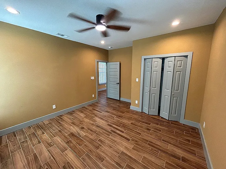 4534 N Shore Dr — Photo 10