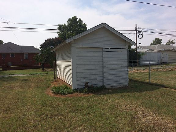 Shed in Backyard 