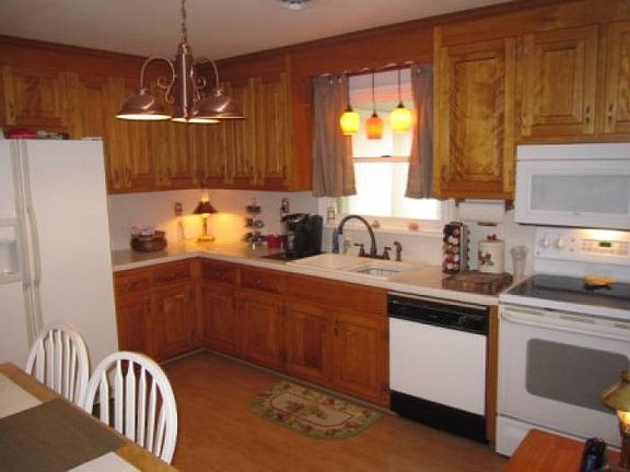 2nd image of 8224 Carter Ln
