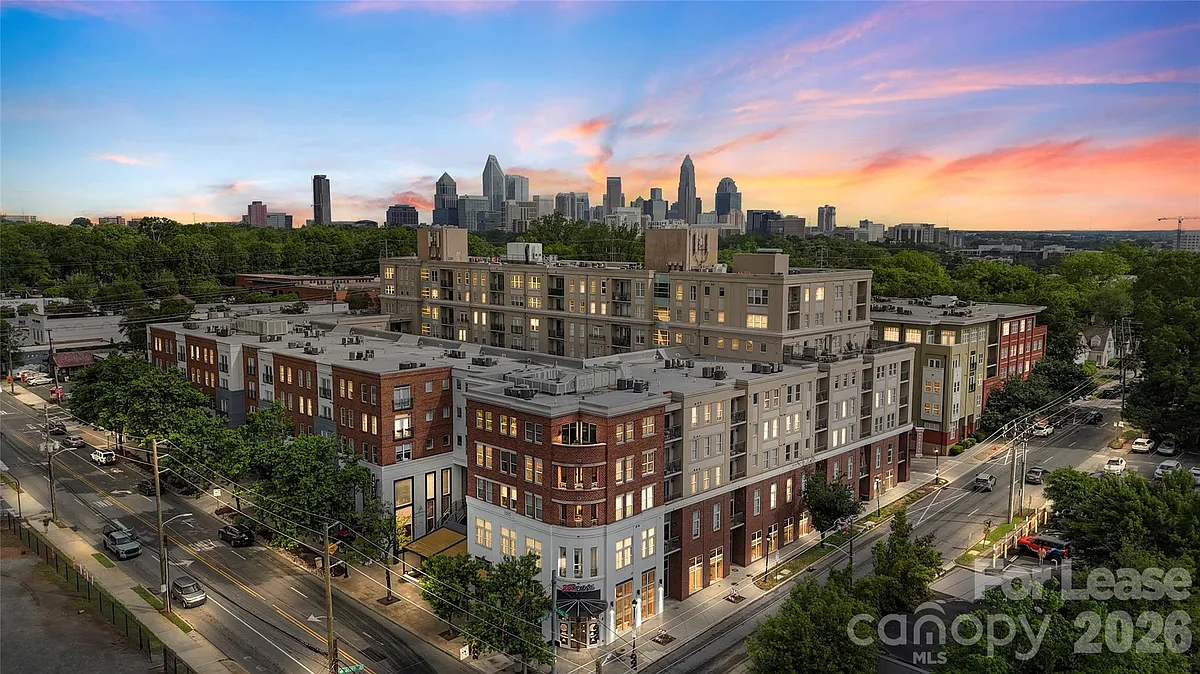 Building Photo - 1315 East Blvd #309