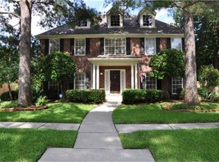 16222 Avenplace Rd, Tomball, TX 77377