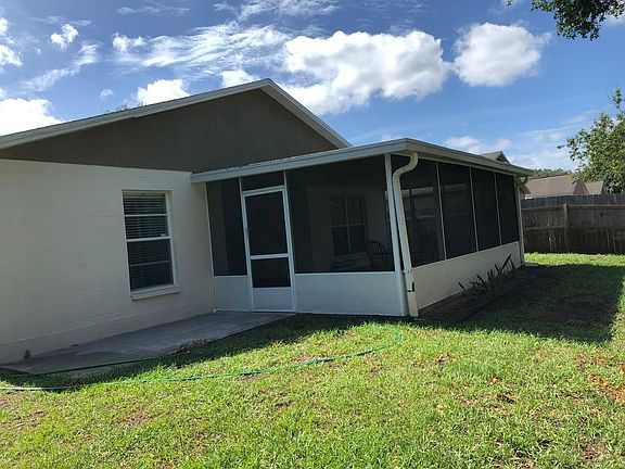 4th image of 8522 Lazy River Dr