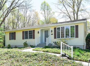 15601 Wildrose Ct, New Windsor, MD 21776