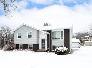 4515 63rd St, Urbandale, IA 50322