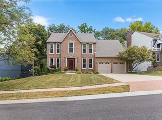 14927 W 76th St, Lenexa, KS 66216