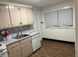 247 Steamboat Rd FLOOR 1, Great Neck, NY 11024