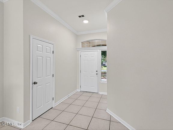 5th image of 121 E NOTTINGHAM Drive