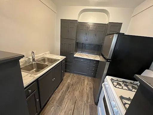Studio, $750 — Photo 4