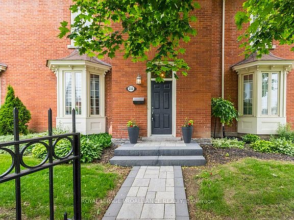 2nd image of 233 John St #5