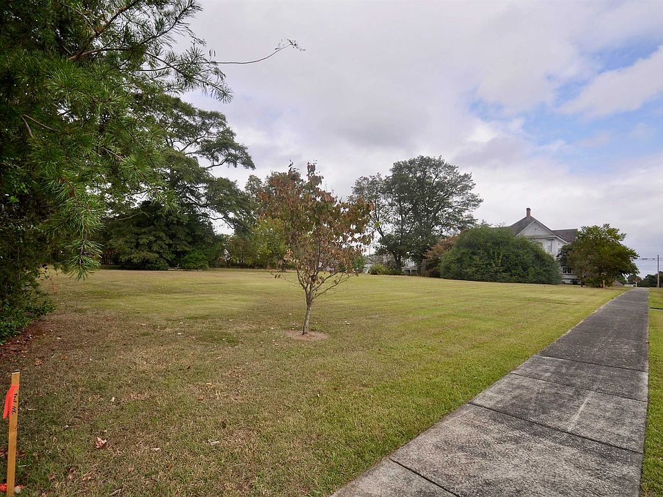 1st image of LOT 1 5th Ave SE