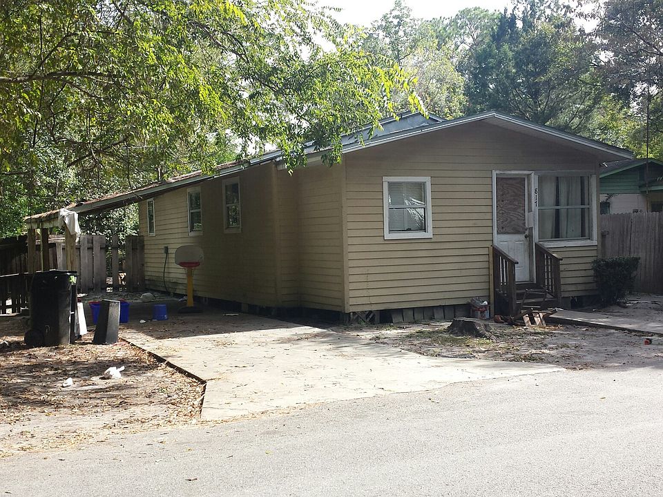 1st image of 817 NE 17th Dr