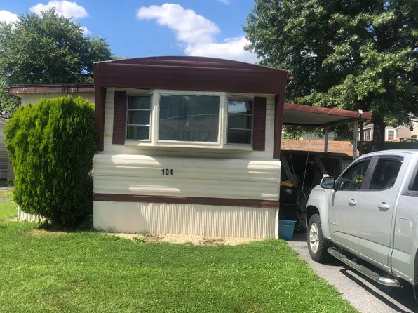 104 Ridgewood Mnr, Manheim, PA 17545
