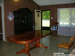 4th image of 1527 Eastview Dr