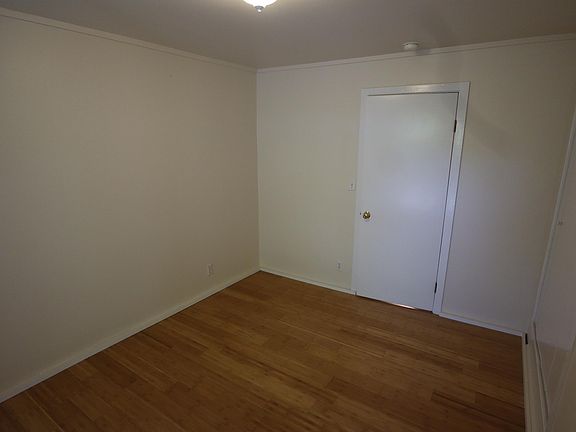 4th image of 2439 Roosevelt Ave #B