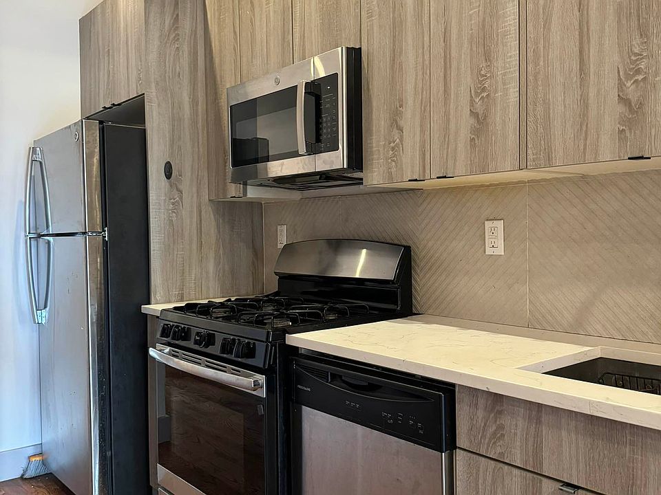 1st image of 274 Chauncey St #4L