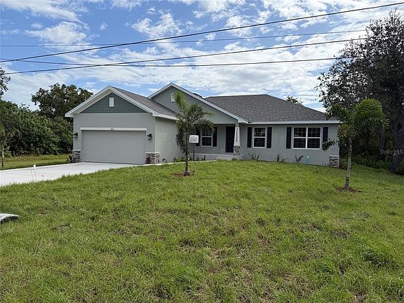 2nd image of 404 PARAMARIBO STREET