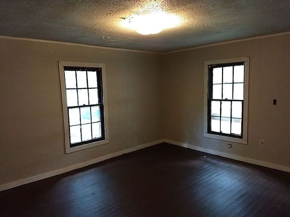 5th image of 1304 Bennie Breece St