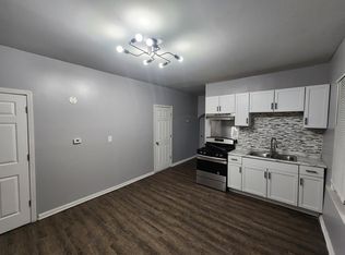8524 S Buffalo Ave #2F, Chicago, IL