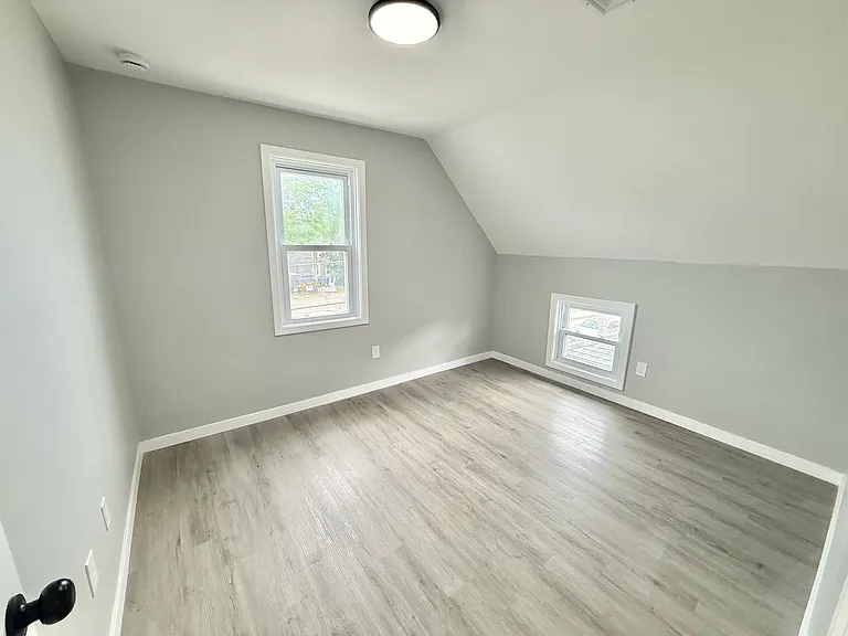 9 Rock St #2 — Photo 12