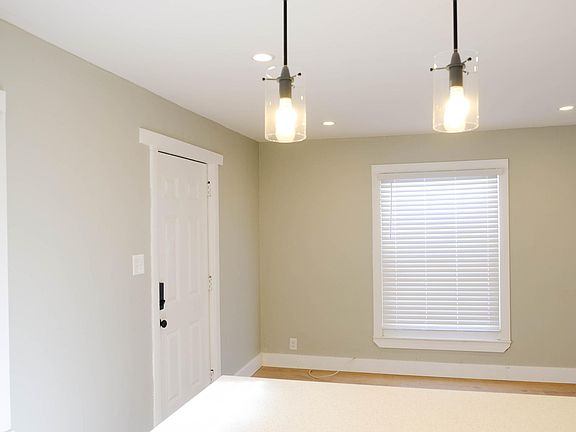 3rd image of 4225 Crittenden Ave