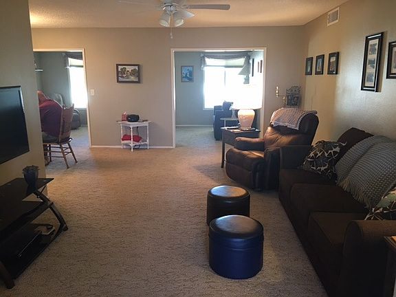 2nd image of 10702 W Saratoga Cir