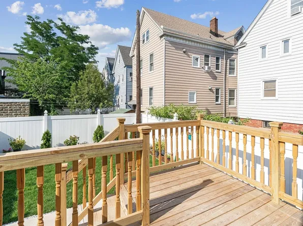 133 West 4th Street image 13 of 14