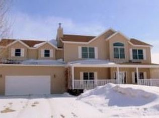 4409 10th St N, Fargo, ND 58102