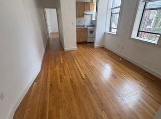 52 Joy St #1R, Boston, MA 02114