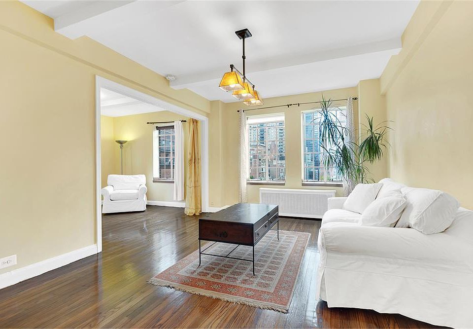1st image of 25 Tudor City Pl APT 1220