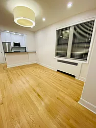Rented by Metropolis Real Estate of Manhattan