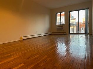 31-14 28th Rd #4B, Astoria, NY 11102