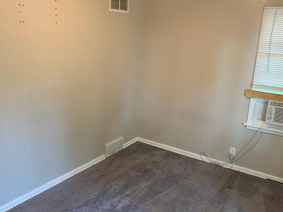 2nd image of 2807 Garfield Dr