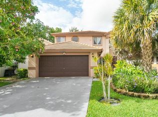 10380 Sunstream Ln, Boca Raton, FL 33428