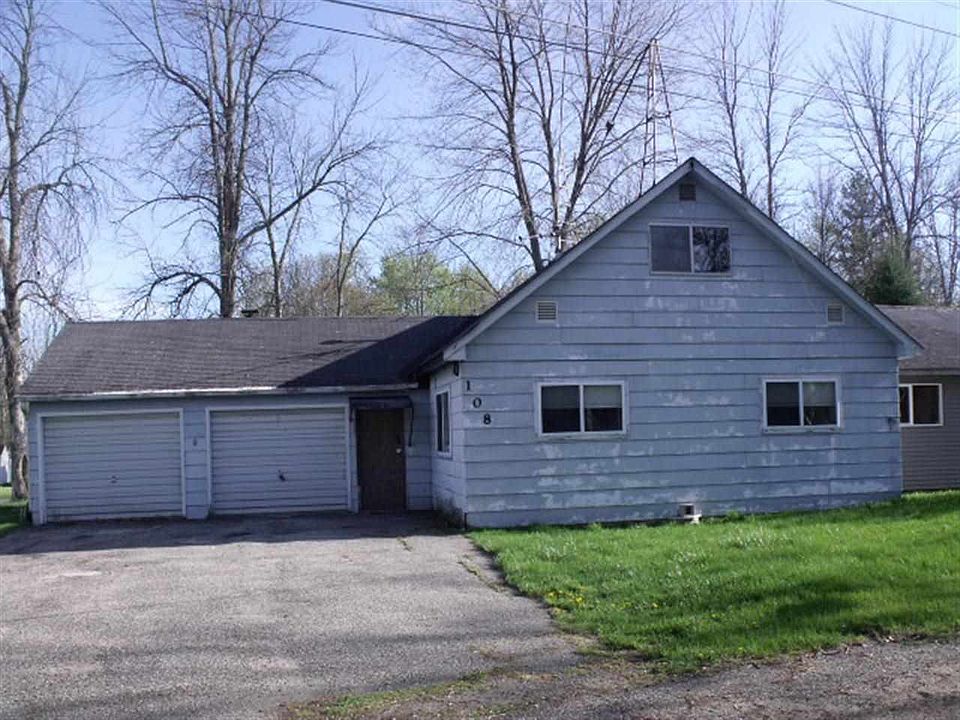 1st image of 108 Clarence St