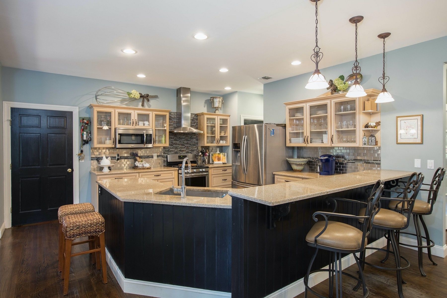 580 Skunk Ln, Cutchogue, NY 11935 Out East