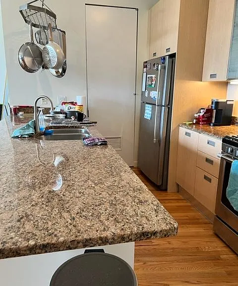 950 W Erie St #702 — Photo 5