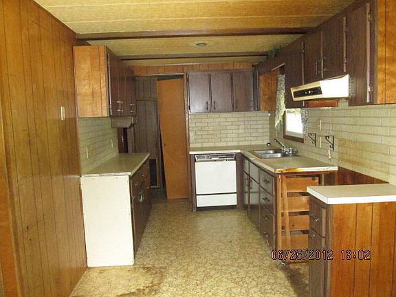 5th image of 2417 Park Ave E