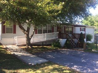 150 Partridge Dr, Ephrata, PA 17522