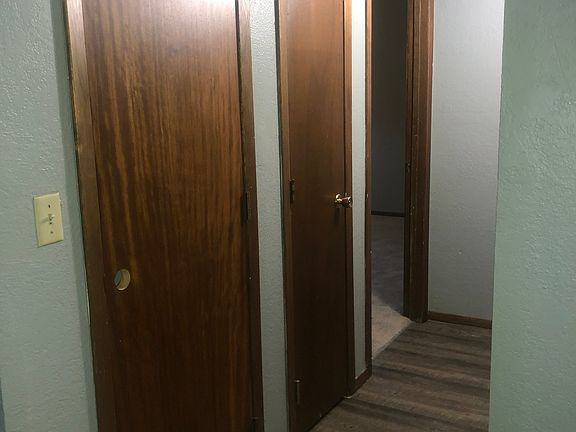 4th image of 3005 S Cliff Ave