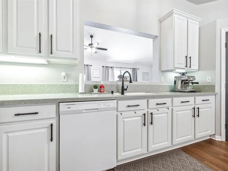 227 Madalyn Ct — Photo 8