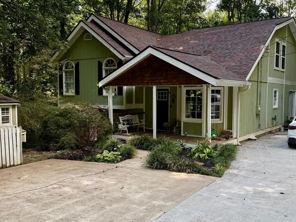 150 Silver Fox Dr, Dawsonville, GA 30534