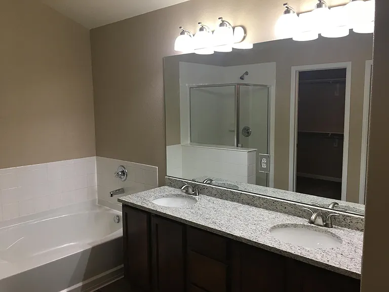 6589 Baytree Grv — Photo 15