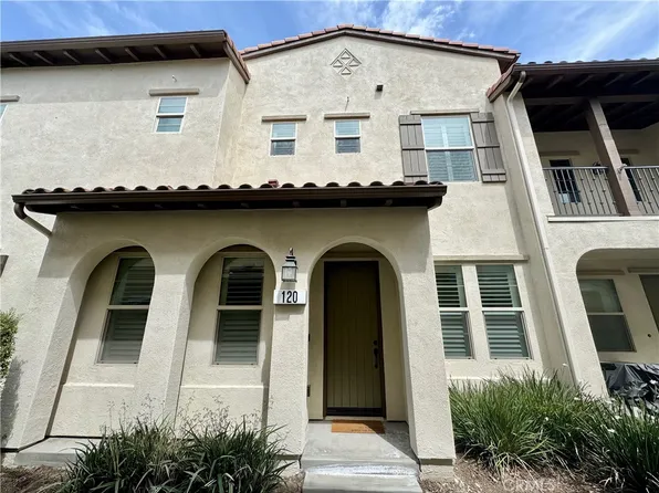 120 Jaripol Cir, Mission Viejo, CA 92694