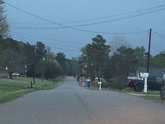 4th image of 498 Omaha St