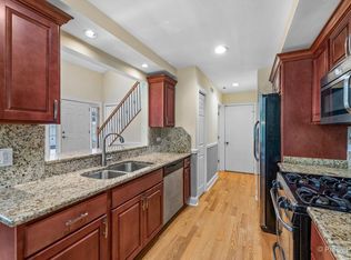 308 Wisteria Dr #3A, Streamwood, IL