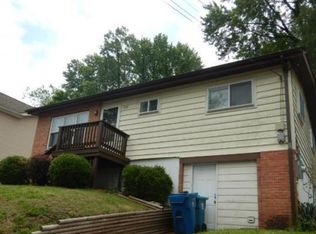 220 Ruggles Rd, Saint Louis, MO 63135